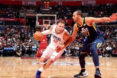 邓利维奇关键失误逆转勇士，篮球比赛转折点风云再起